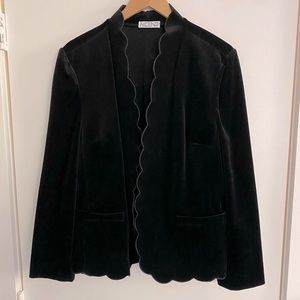 Stunning Vintage Blk Velour Scalloped Jacket- M/L